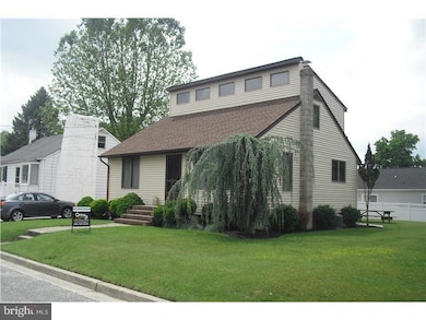 23 Elizabeth Dr, Pennsville, NJ 08070 - photo 2