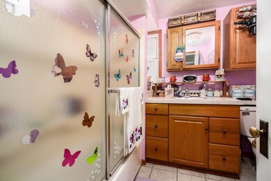 [017] 498 Catherine St, Columbu