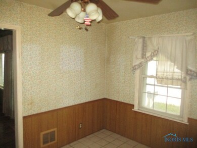 105 Orville Dr, Toledo, OH 43612 - photo 4