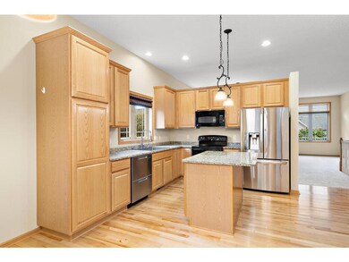 9966 Colorado Ln N, Brooklyn Park, MN 55445 - photo 3