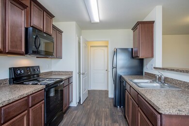 2407 Fallen Pine Ln, Houston, TX 77088 - photo 3