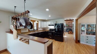 128 Hastings Rd, Spencer, MA 01562 - photo 4