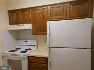 416 Ravens Crest Dr, Plainsboro, NJ 08536 - photo 7