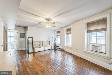 4417 Baker St unit 2, Philadelphia, PA 19127 - photo 5