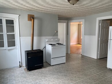 52 Vale St unit `1, Worcester, MA 01604 - photo 5