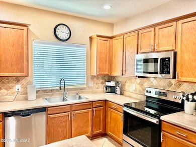 13704 E Via Valle de Lobo, Vail, AZ 85641 - photo 7