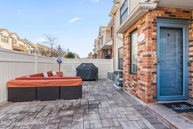 33A Lovell Ave-6