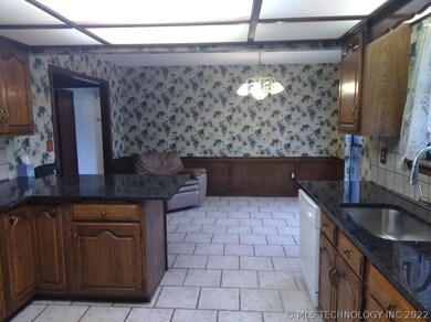 2601 W Boston St, Broken Arrow, OK 74012 - photo 3