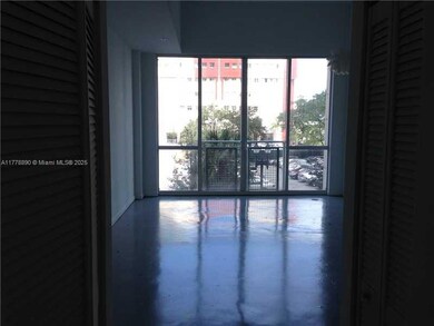 Vizcayne unit 250, Miami, FL 33132 - photo 2