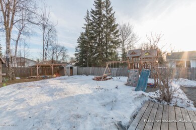 Shed & Playset Stay!