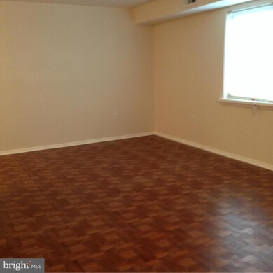 7495 Prince Charles Ct unit 1, Manassas, VA 20111 - photo 5