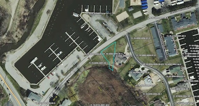 924 Eagle Point Dr, St. Joseph, MI 49085 - photo 3