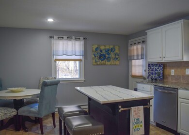 91 Granite St, Londonderry, NH 03053 - photo 2