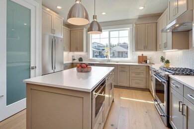 2249 NW Skyline Ranch Rd, Bend, OR 97703 - photo 4