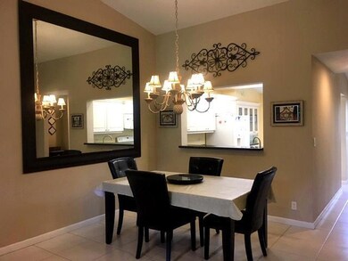 Eat-In Kitchen