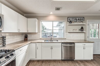 4013 Beechwood Dr, Pearland, TX 77584 - photo 5