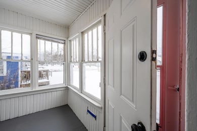 1216 Broadway, Benton Harbor, MI 49022 - photo 3