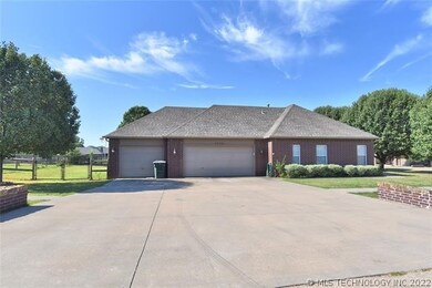 1203 S Mockingbird Ln, Skiatook, OK 74070 - photo 2