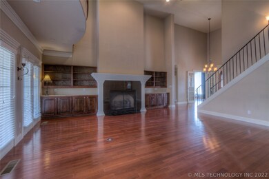 Additional picture of the great room.