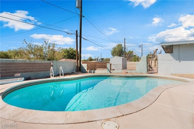 1332 Pyramid Cir, Las Vegas, NV 89108 - photo 6