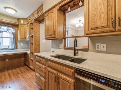 3940 E 26th St, Des Moines, IA 50317 - photo 7