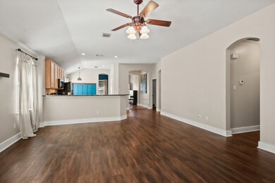 18922 Squirrel Oaks Dr, Magnolia, TX 77355 - photo 7