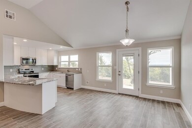 324 Hillcroft Rd, Fort Worth, TX 76108 - photo 4