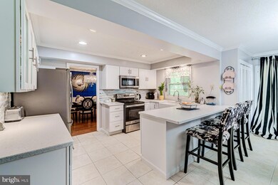 12303 Stafford Ln, Bowie, MD 20715 - photo 5