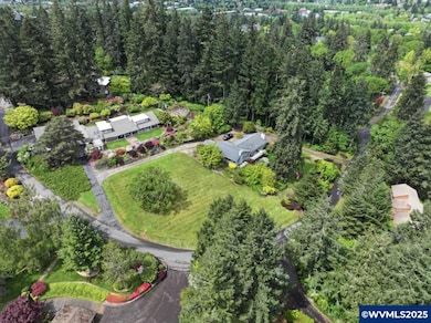 2520 SW Whiteside Dr, Corvallis, OR 97333 - photo 2