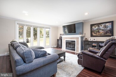 2415 Devon Ln, Drexel Hill, PA 19026 - photo 4