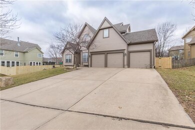 8344 Hallet St, Lenexa, KS 66215 - photo 2