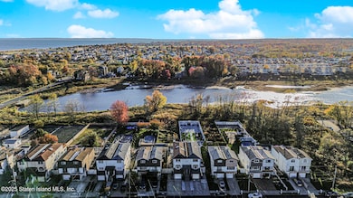 228 Slater Blvd, Staten Island, NY 10305 - photo 6