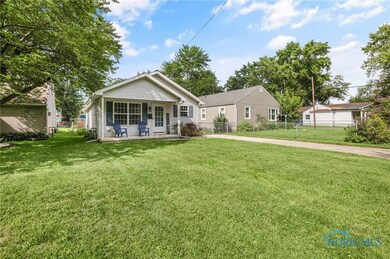 5106 Kellogg Rd, Toledo, OH 43615 - photo 2