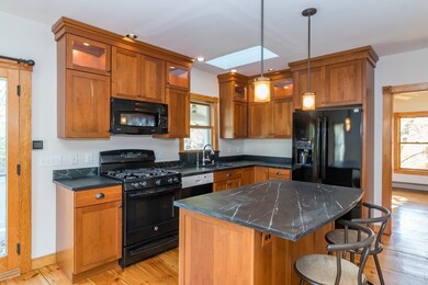 18 Norfolk Ave unit 2, Medway, MA 02053 - photo 4