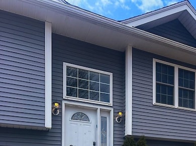 67 Garrison Ave, Worcester, MA 01606 - photo 2