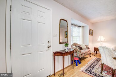 18800 Sky Blue Cir, Germantown, MD 20874 - photo 3