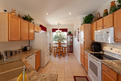Bistro Eat-In Kitchen