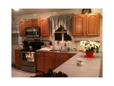 20 Rock St, Tiverton, RI 02878 - photo 3