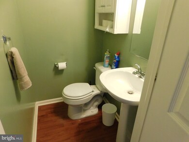 1270 Fredrick Blvd unit 14A, Reading, PA 19605 - photo 4