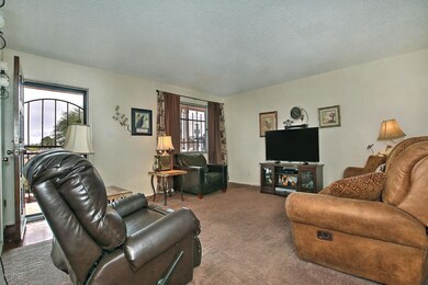 3334 N 81st Ave Phoenix AZ-large-008-8-E