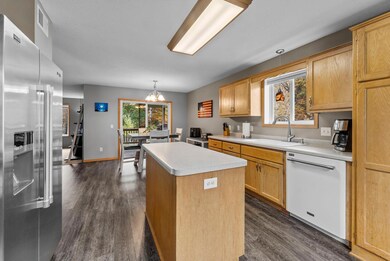 2486 Bridgewater Place S, Cambridge, MN 55008 - photo 7
