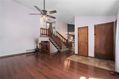 9914 W 49th Place, Shawnee, KS 66203 - photo 7