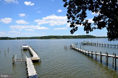 506 Bay View Point Dr, Edgewater, MD 21037 - photo 3