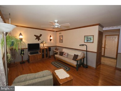 1619 N 5th St, Perkasie, PA 18944 - photo 2