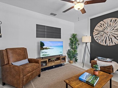 Casual Living/ Den Area