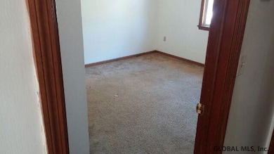 81 Cheltingham Ave, Schenectady, NY 12306 - photo 5