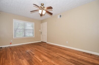 1741 Woodcrest Dr, Houston, TX 77018 - photo 5