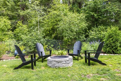 Fire Pit/ Back Yard