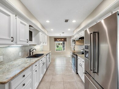 13210 Isbell Dr, Tomball, TX 77375 - photo 7