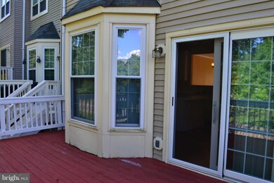 8107 Old Pohick Ct, Lorton, VA 22079 - photo 5